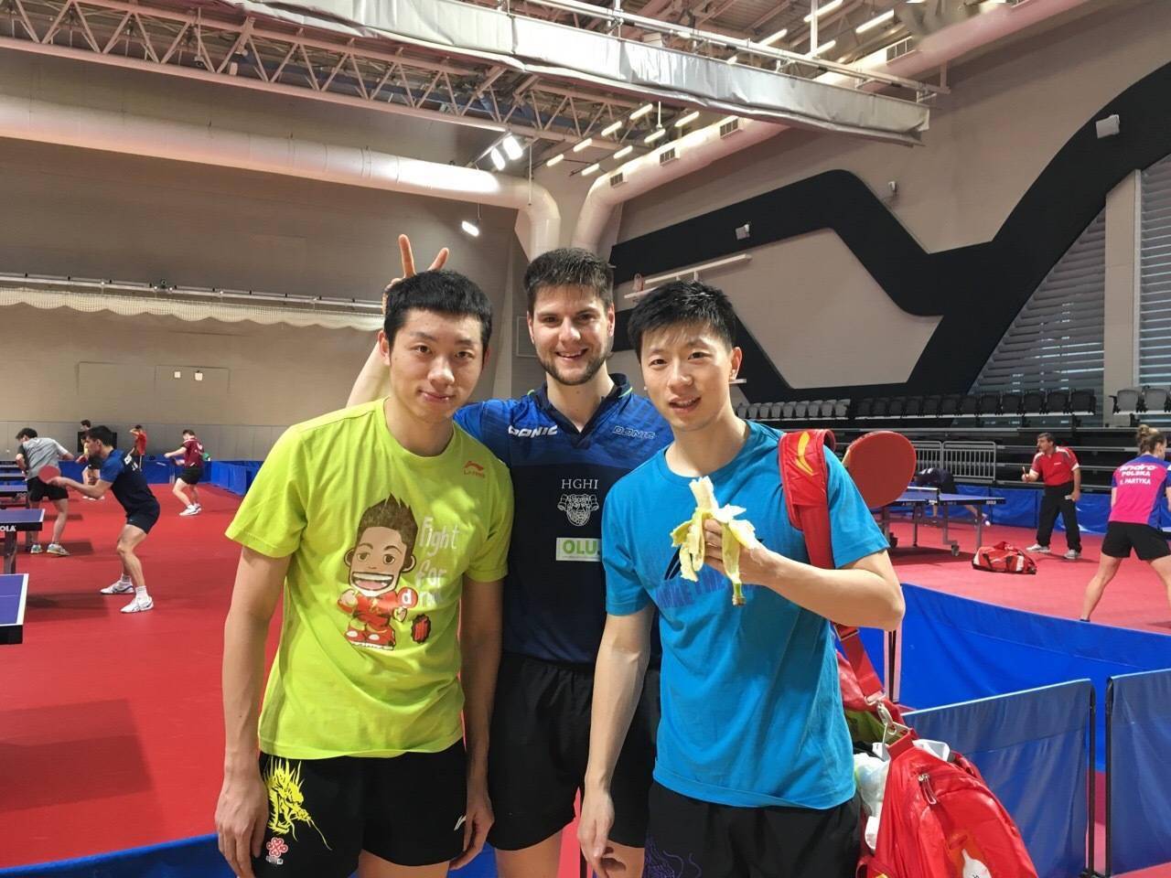 国乒对阵库里展开拉锯大战，最终险胜对手！
